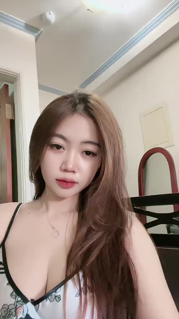 Kisah Merah Merona