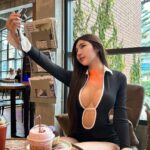 Kejadian Tak Pantas Di Dalam Kereta